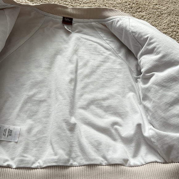 tea fuzzy jacket - Picture 2 of 4